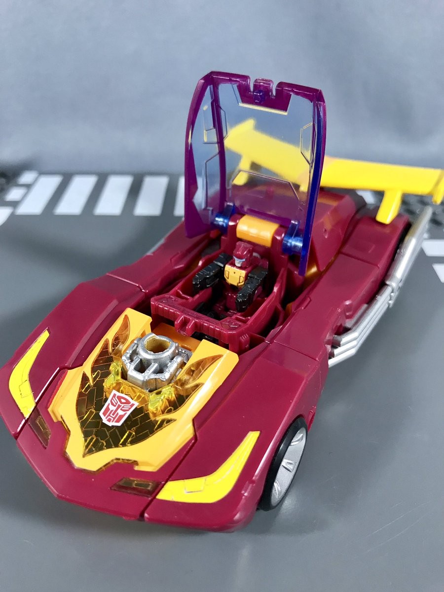 Transformers News: Re: Takara Tomy Transformers Legends Thread