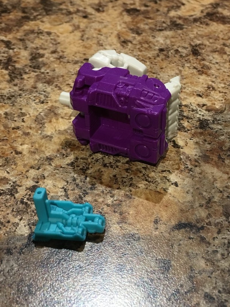 Transformers News: Wave 1 Deluxes from Transformers Power of the Primes Found at US Retail + In Hand Images of  Dreadwi