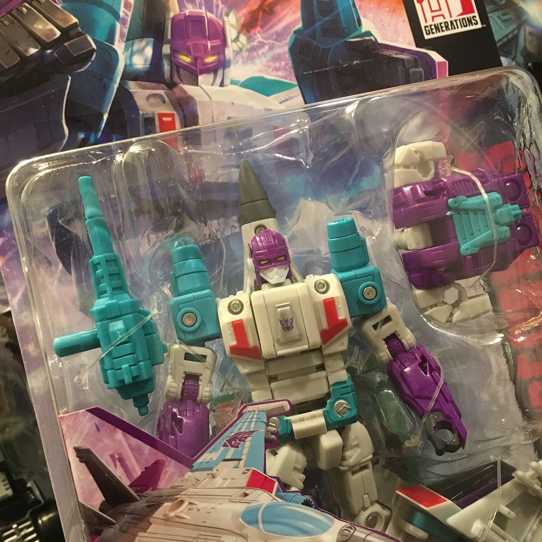 Transformers News: More In-Hand Images of Transformers Power of the Primes Wave 1 Deluxes: Slug, Swoop, Dreadwind