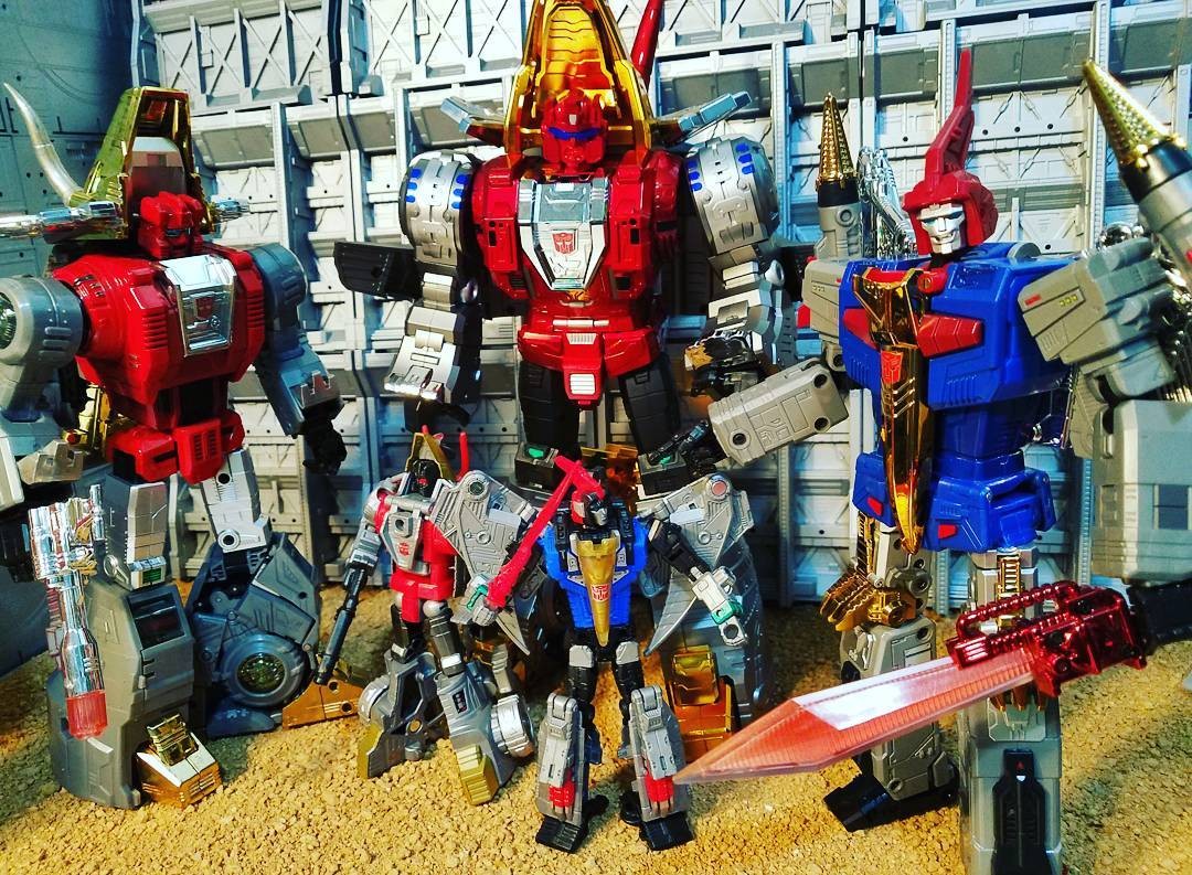 Transformers News: More In-Hand Images of Transformers Power of the Primes Wave 1 Deluxes: Slug, Swoop, Dreadwind