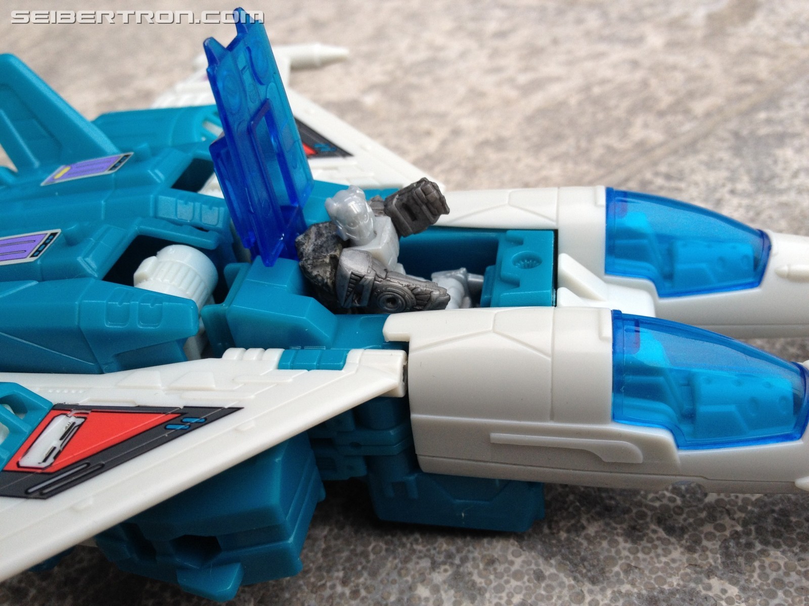 Transformers News: Pictorial Review of Deluxe Cogman from Transformers: The Last Knight