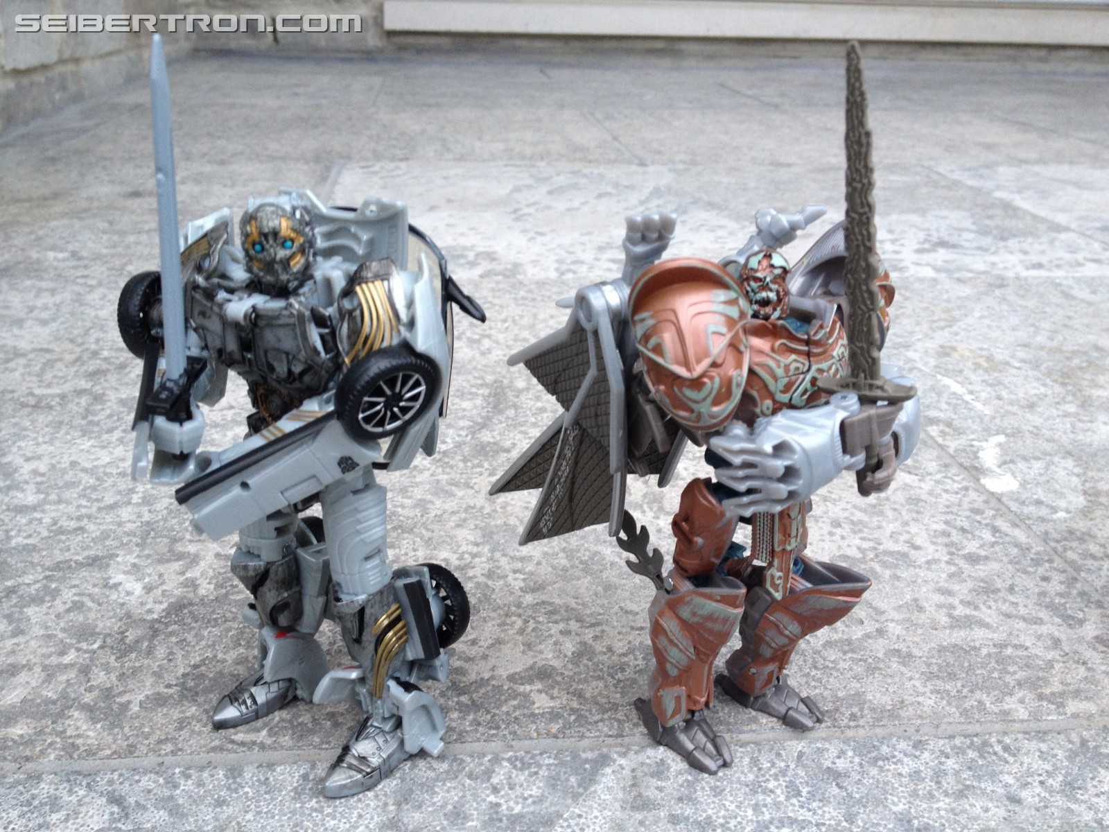 Transformers News: Pictorial Review of Deluxe Cogman from Transformers: The Last Knight