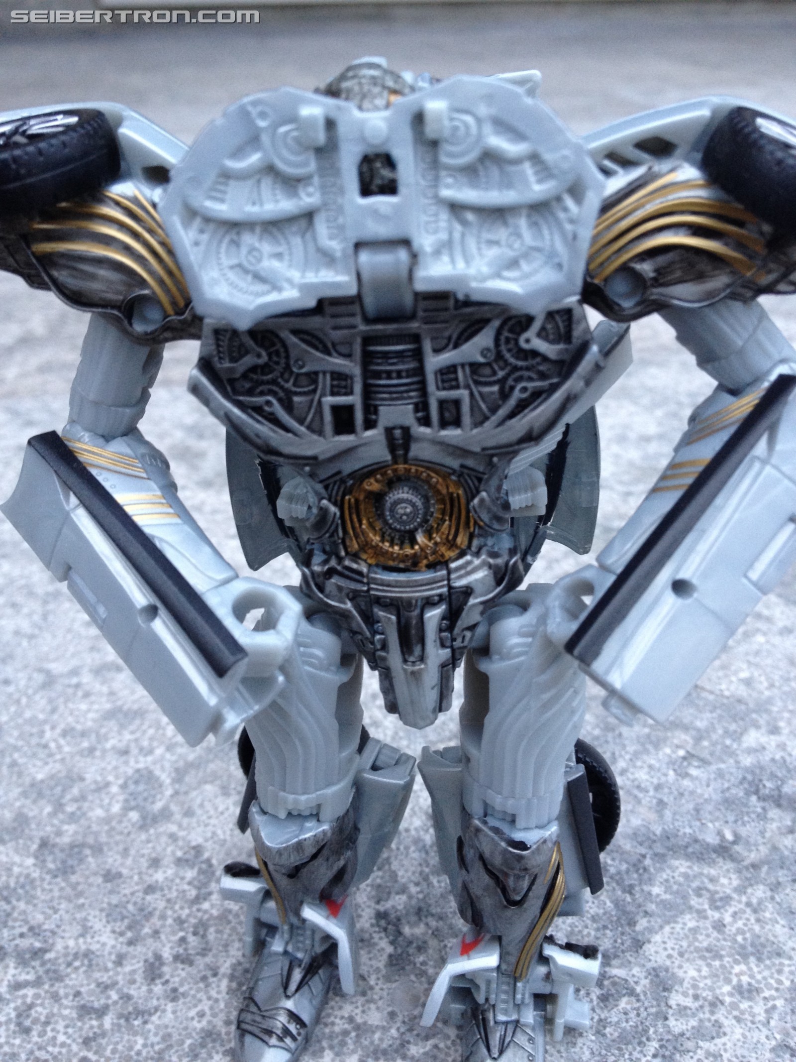 Transformers News: Pictorial Review of Deluxe Cogman from Transformers: The Last Knight