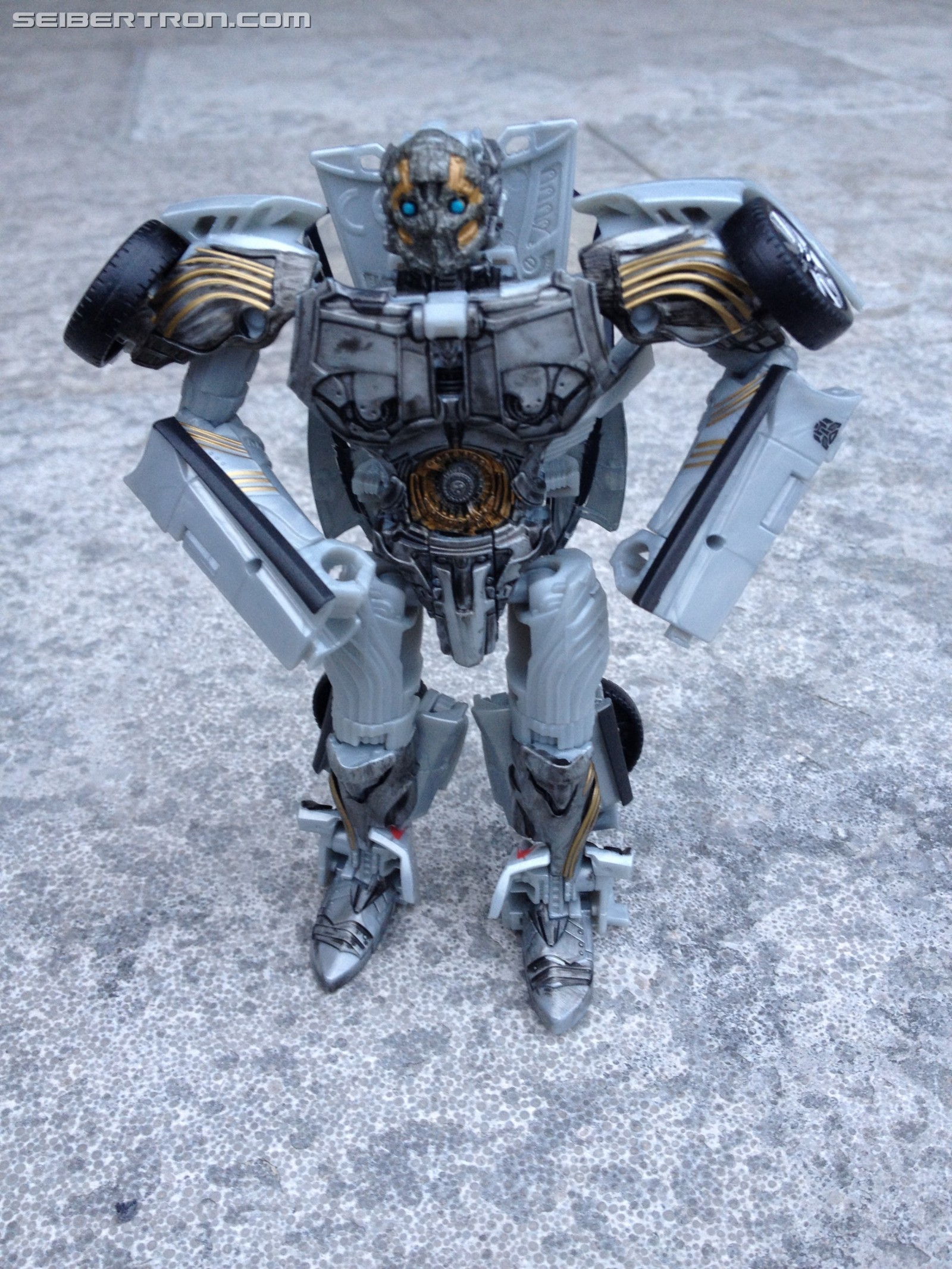 Transformers News: Pictorial Review of Deluxe Cogman from Transformers: The Last Knight