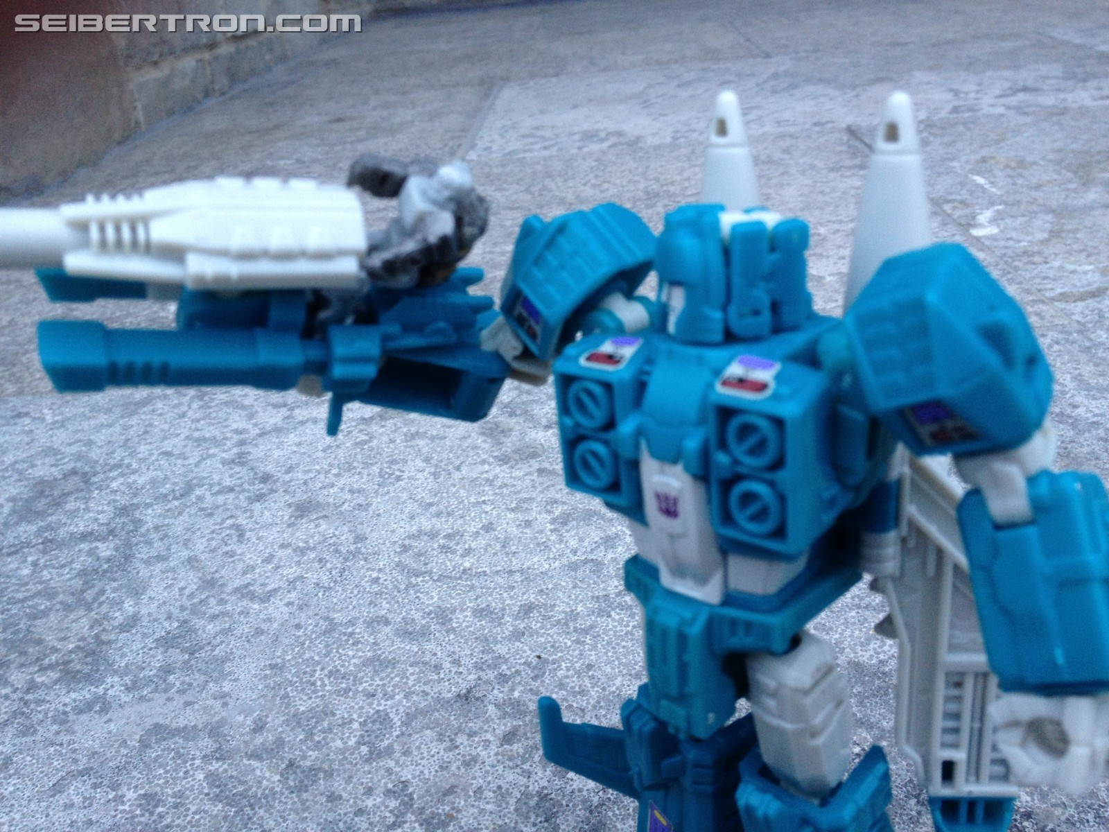 Transformers News: Pictorial Review of Deluxe Cogman from Transformers: The Last Knight