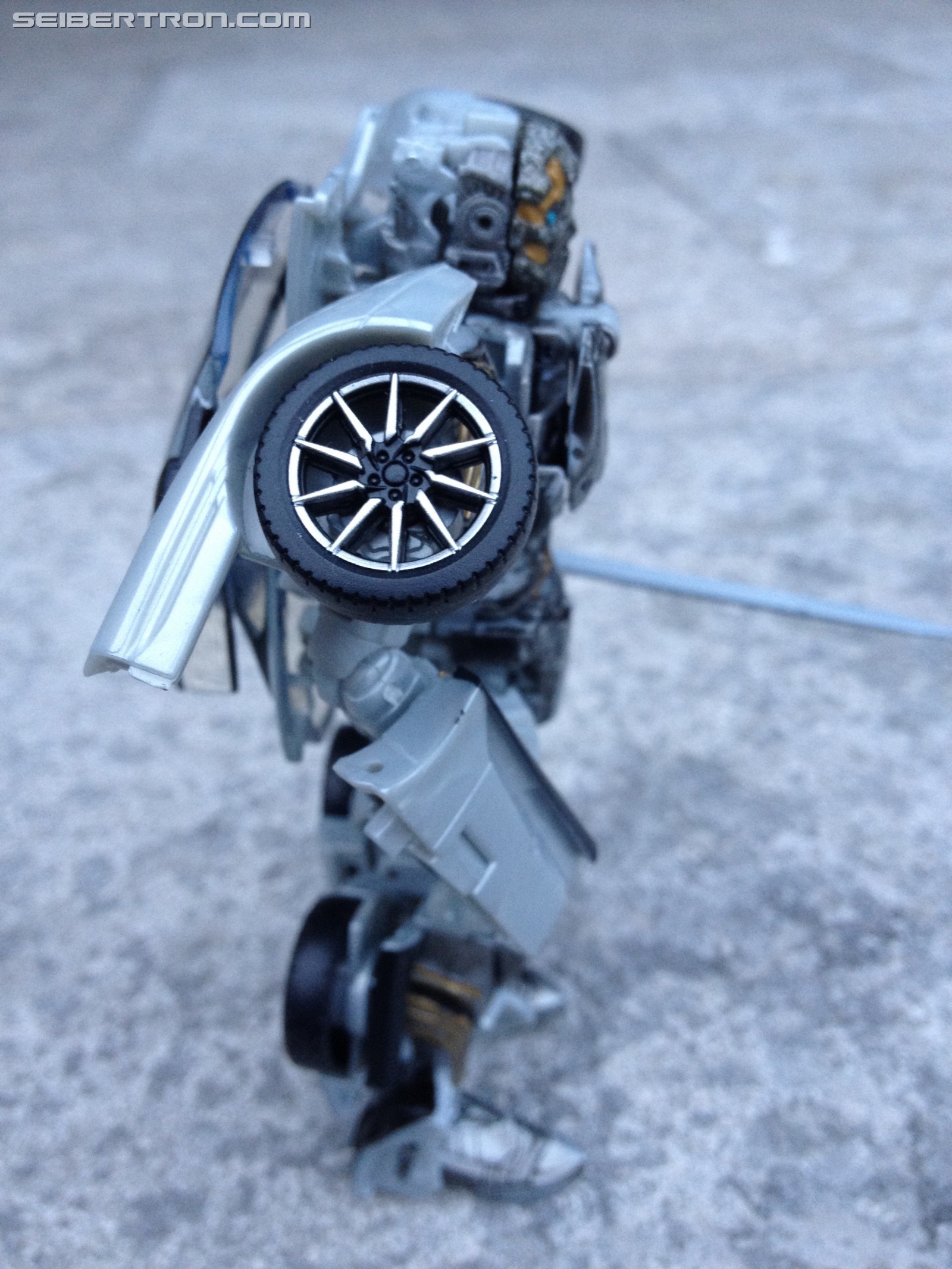 Transformers News: Pictorial Review of Deluxe Cogman from Transformers: The Last Knight
