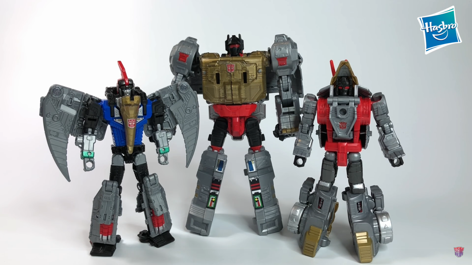 Transformers News: Initial In-Hand Images of Transformers Power of the Primes Grimlock, Slash & Volcanicus