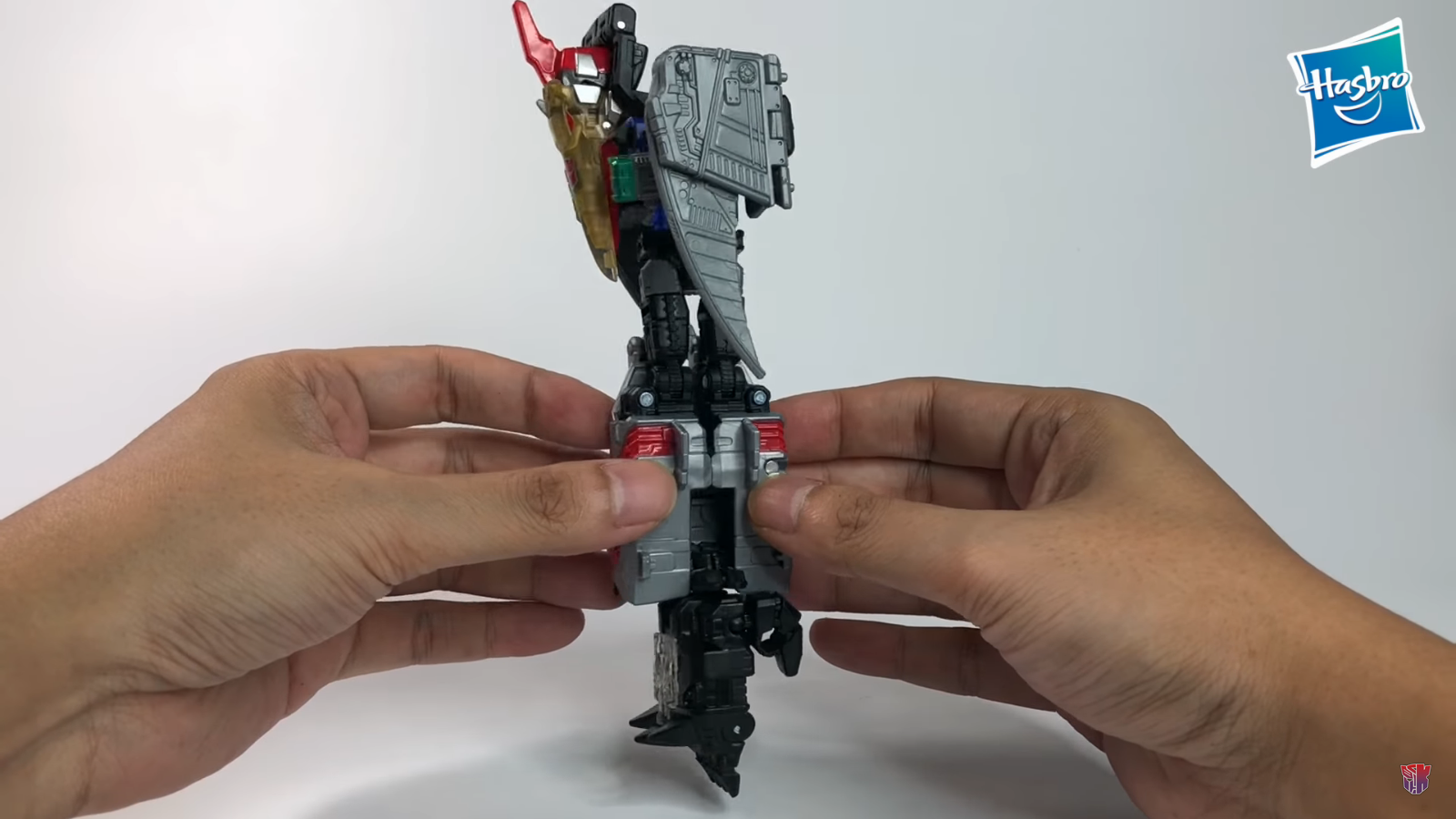 Transformers News: Initial In-Hand Images of Transformers Power of the Primes Grimlock, Slash & Volcanicus