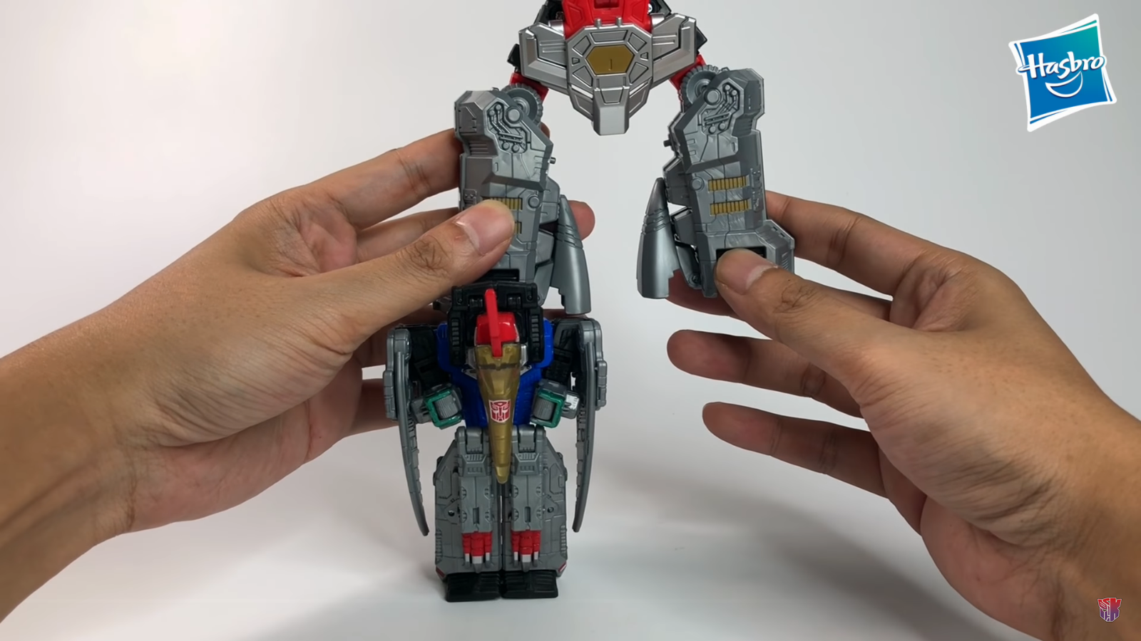 Transformers News: Initial In-Hand Images of Transformers Power of the Primes Grimlock, Slash & Volcanicus