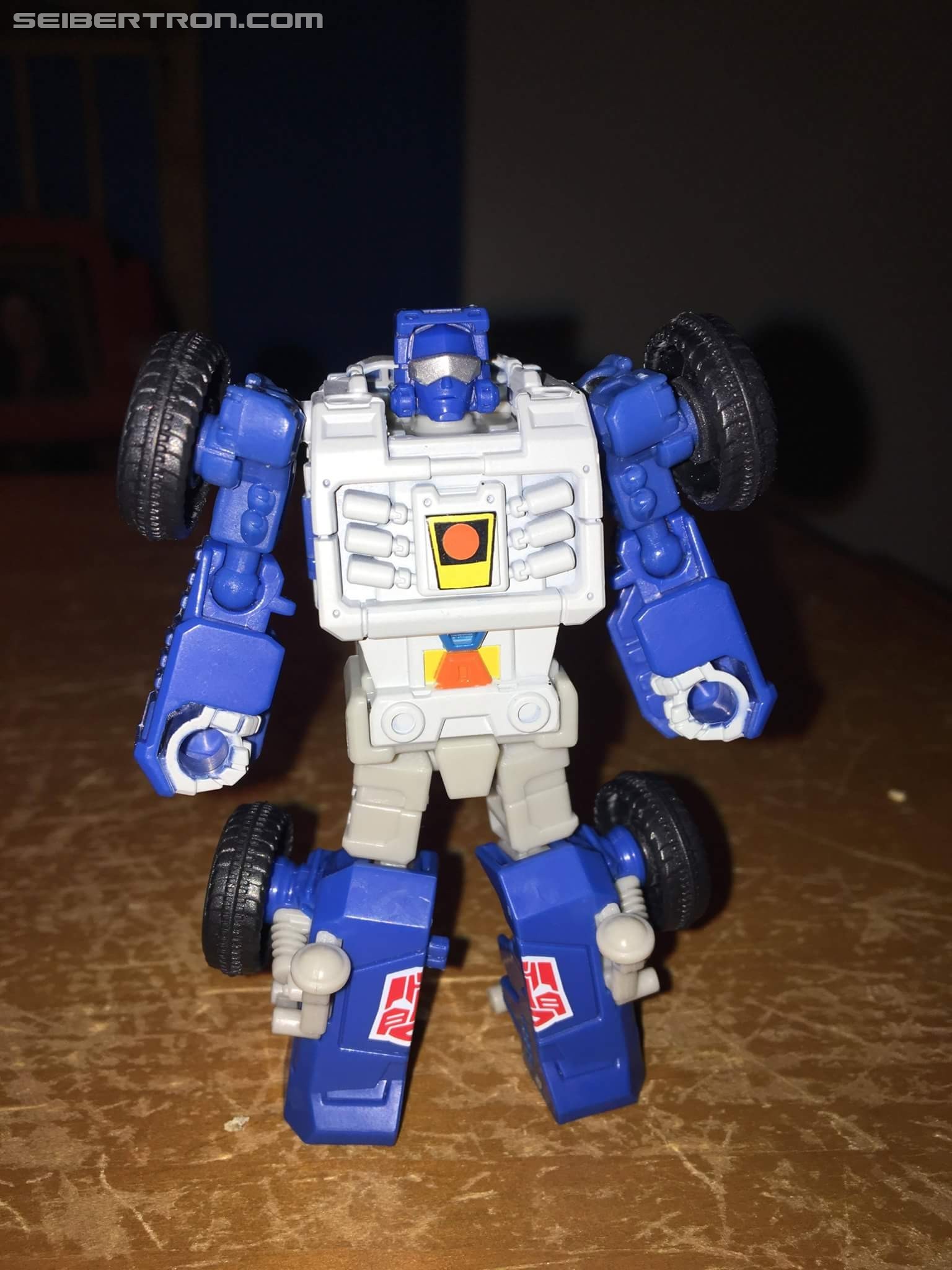 Transformers News: In-Hand Images of Transformers Power of the Primes Legend class Windcharger, Beachcomber, Slash, Sk Transformers News: In-Hand Images of Transformers Power of the Primes Legend class Windcharger, Beachcomber, Slash, Sk