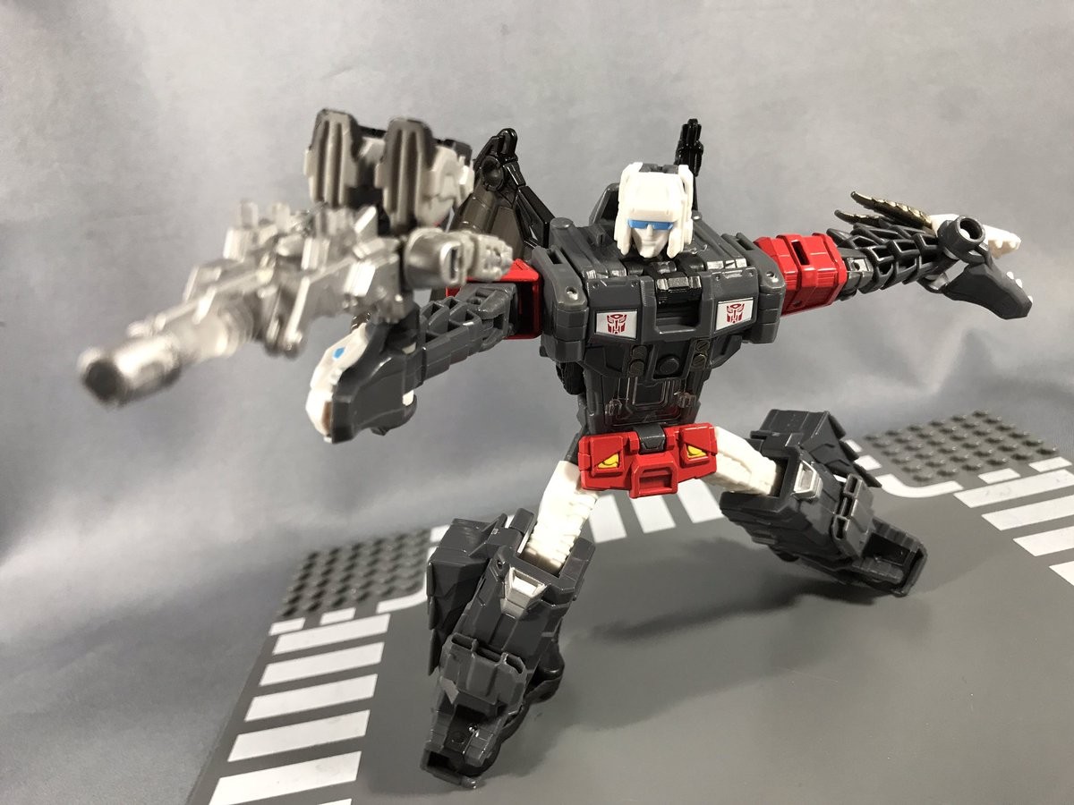 Transformers News: In-Hand Images of Takara Tomy Transformers Legends LG50 Sixshot, LG51 Doublecross, LG52 Misfire