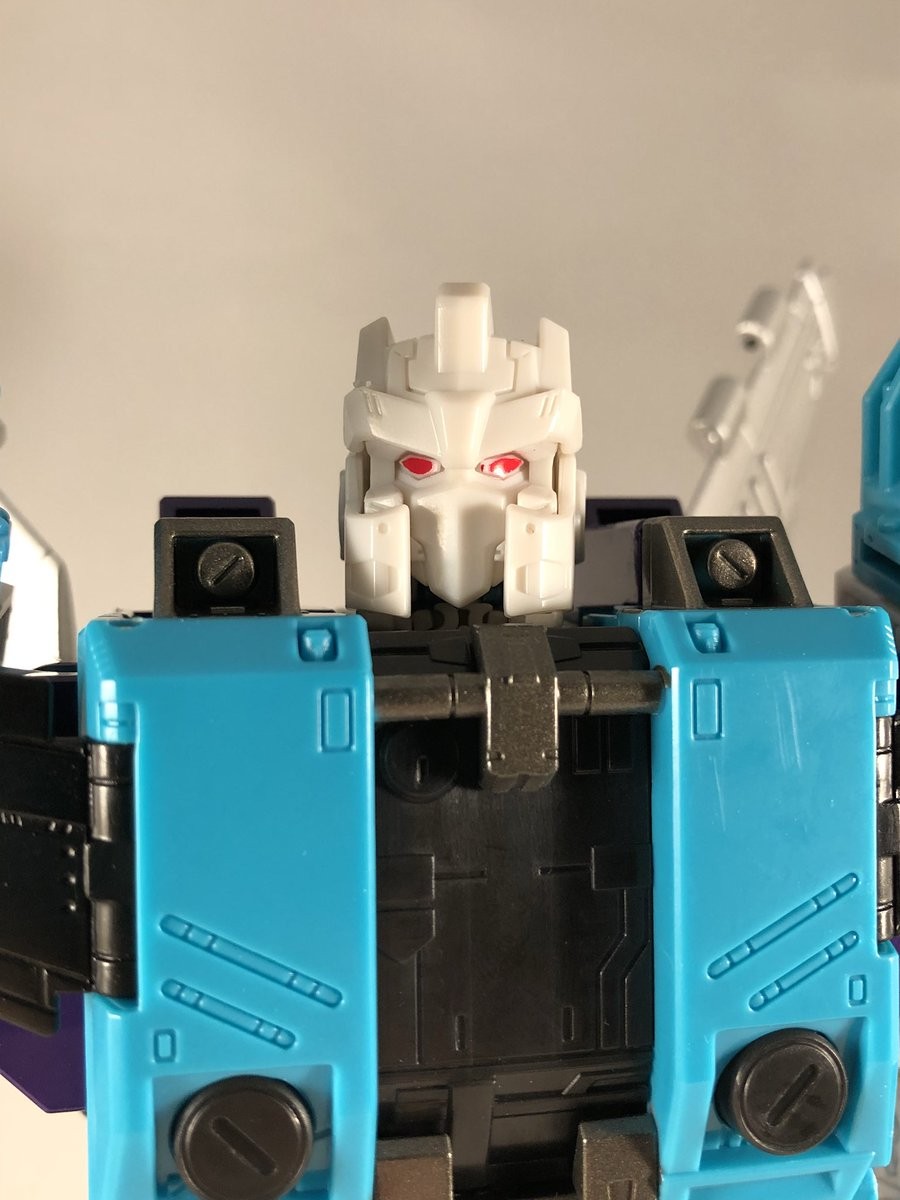 Transformers News: Takara Legends LG50 & LG51 In-Hand Images: Comparison with Titans Return Sixshot, Eye Paint, Haywire Transformers News: Takara Legends LG50 & LG51 In-Hand Images: Comparison with Titans Return Sixshot, Eye Paint, Haywire