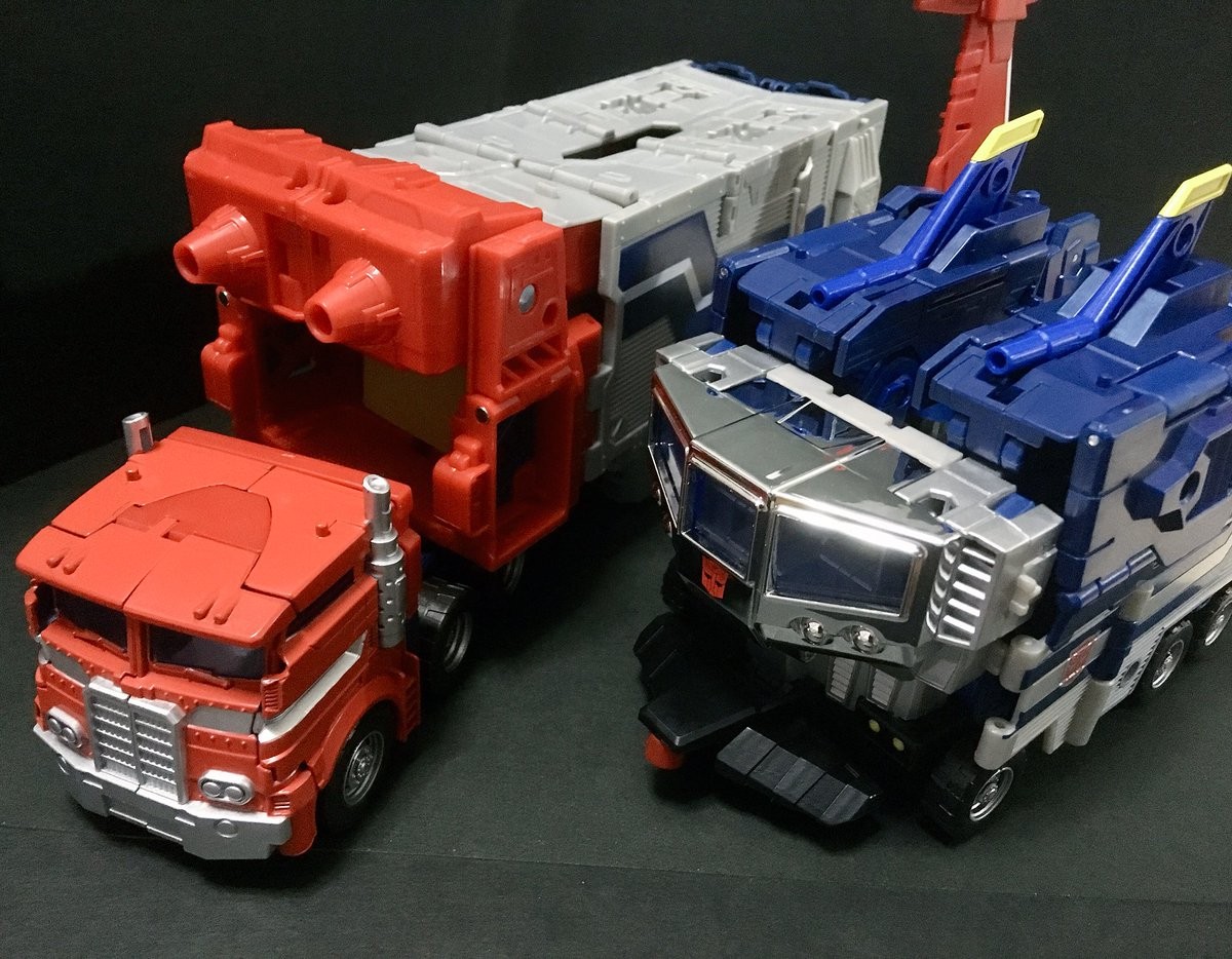 Transformers News: Best Comparison Images Yet for Takara Transformers LG-EX God Ginrai and In Hand Images of Cab and Mi