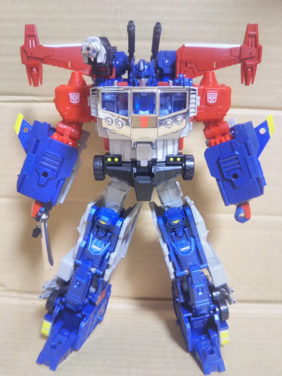 Transformers News: Best Comparison Images Yet for Takara Transformers LG-EX God Ginrai and In Hand Images of Cab and Mi
