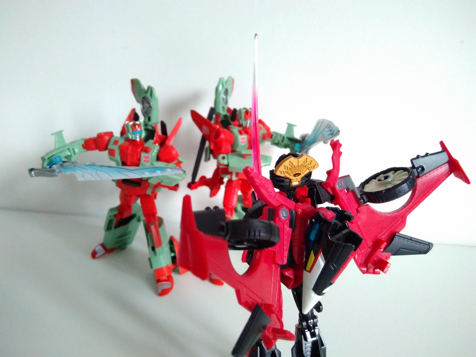 Transformers News: Re: Transformersmas 2017: A 25 Day Holiday Photo Challenge