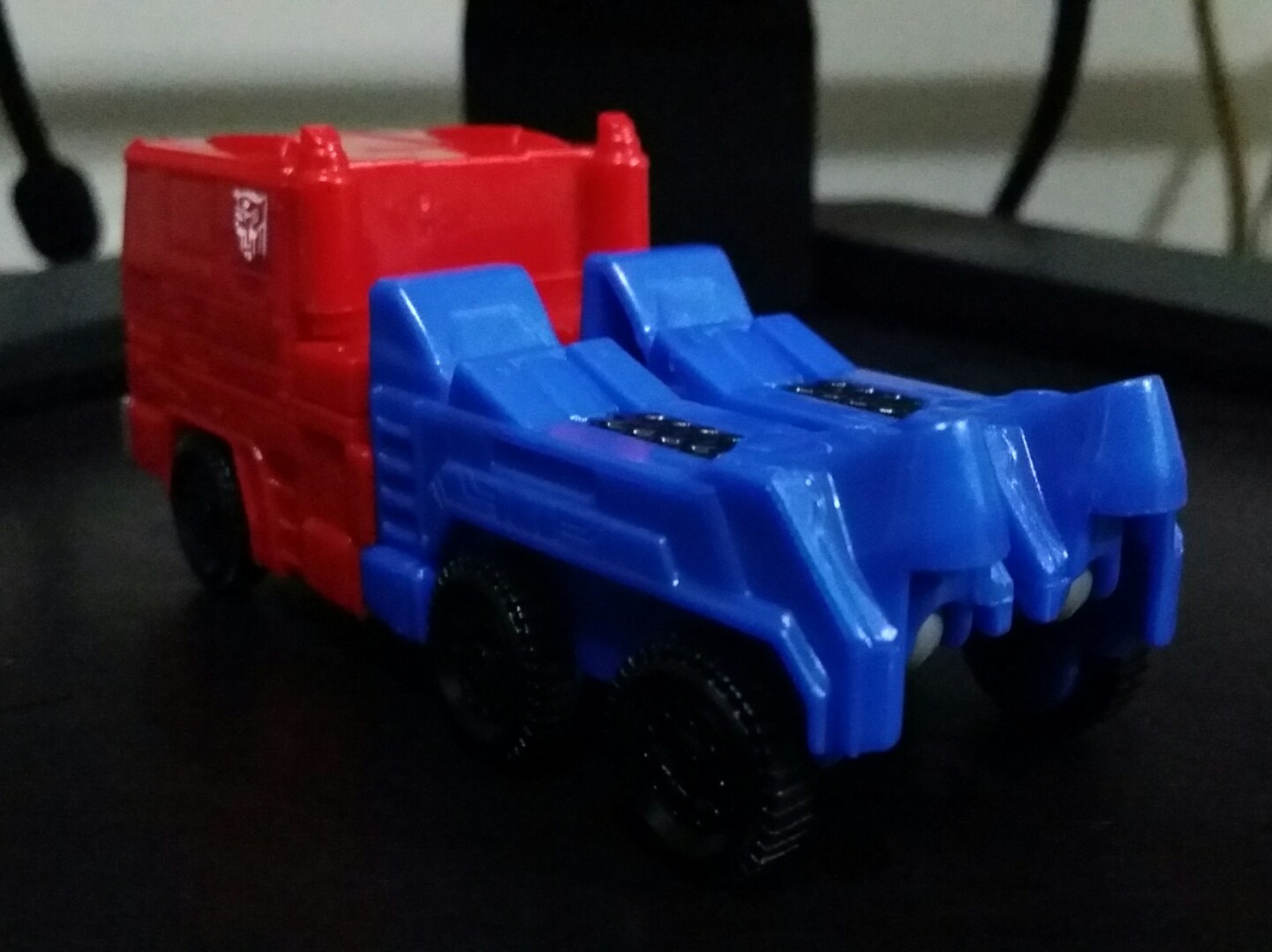 Transformers News: First In Hand Images of New Transformers 4.5" Optimus Prime Figure Transformers News: First In Hand Images of New Transformers 4.5" Optimus Prime Figure