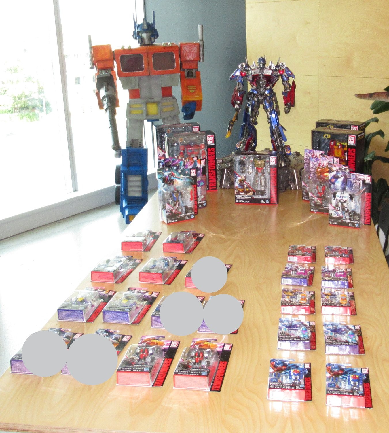 Transformers News: Australian Transformers Power of the Primes Reveal and Fan-Play Event Images