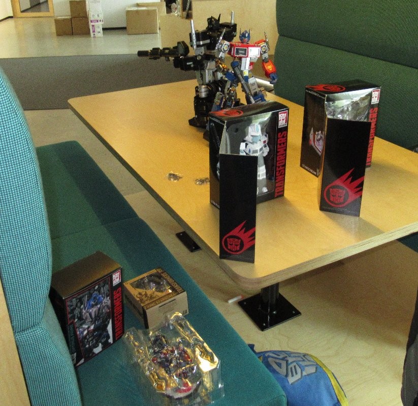 Transformers News: Australian Transformers Power of the Primes Reveal and Fan-Play Event Images