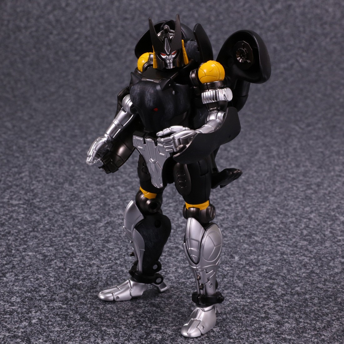 Transformers News: More Images of Transformers Masterpiece MP-34S Shadow Panther