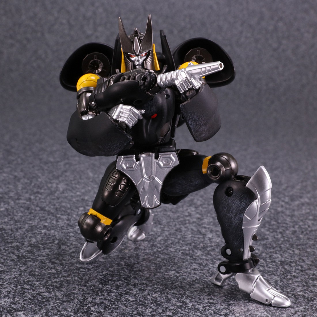 Transformers News: More Images of Transformers Masterpiece MP-34S Shadow Panther