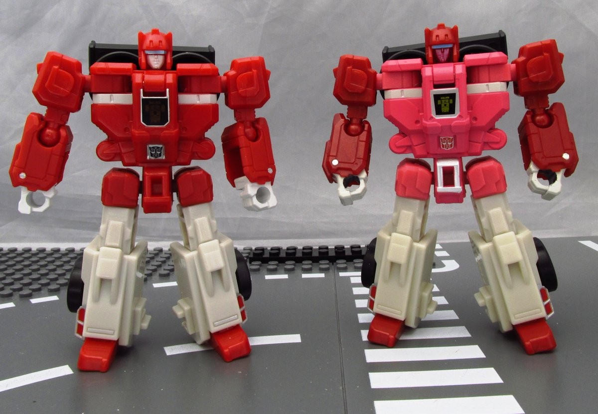 Transformers News: More In-Hand Images of Takara Tomy Transformers Legends LG58 Fastlane & Cloudraker, Bigfight, Ovelor