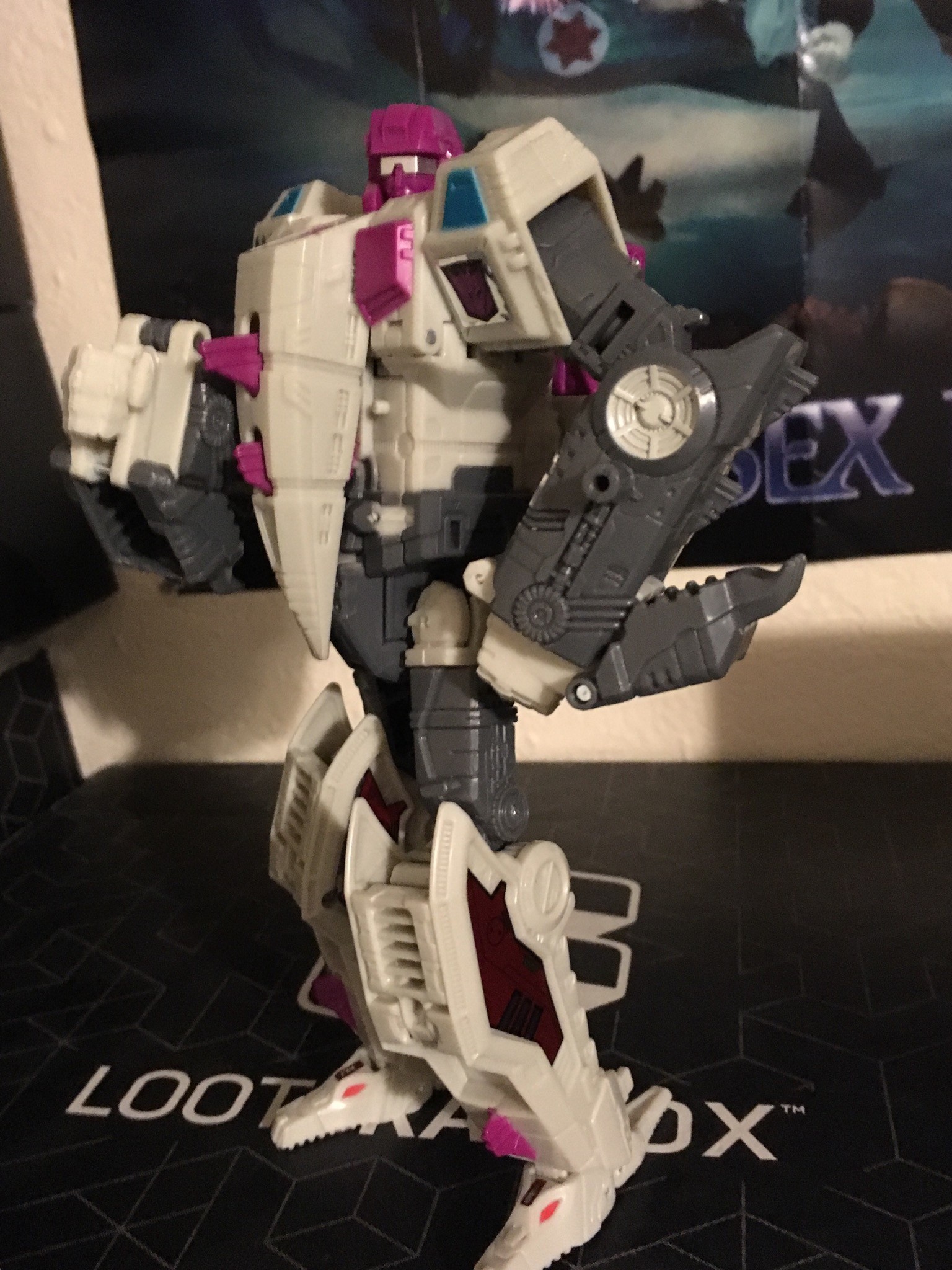 Transformers News: In Hand Images of Hun-Gurr from Power of the Primes with First Look at Torso Mode Transformers News: In Hand Images of Hun-Gurr from Power of the Primes with First Look at Torso Mode