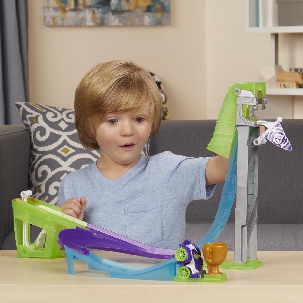 Transformers News: Transformers: Rescue Bots Flip Racers Blurr Reverse Raceway Listed
