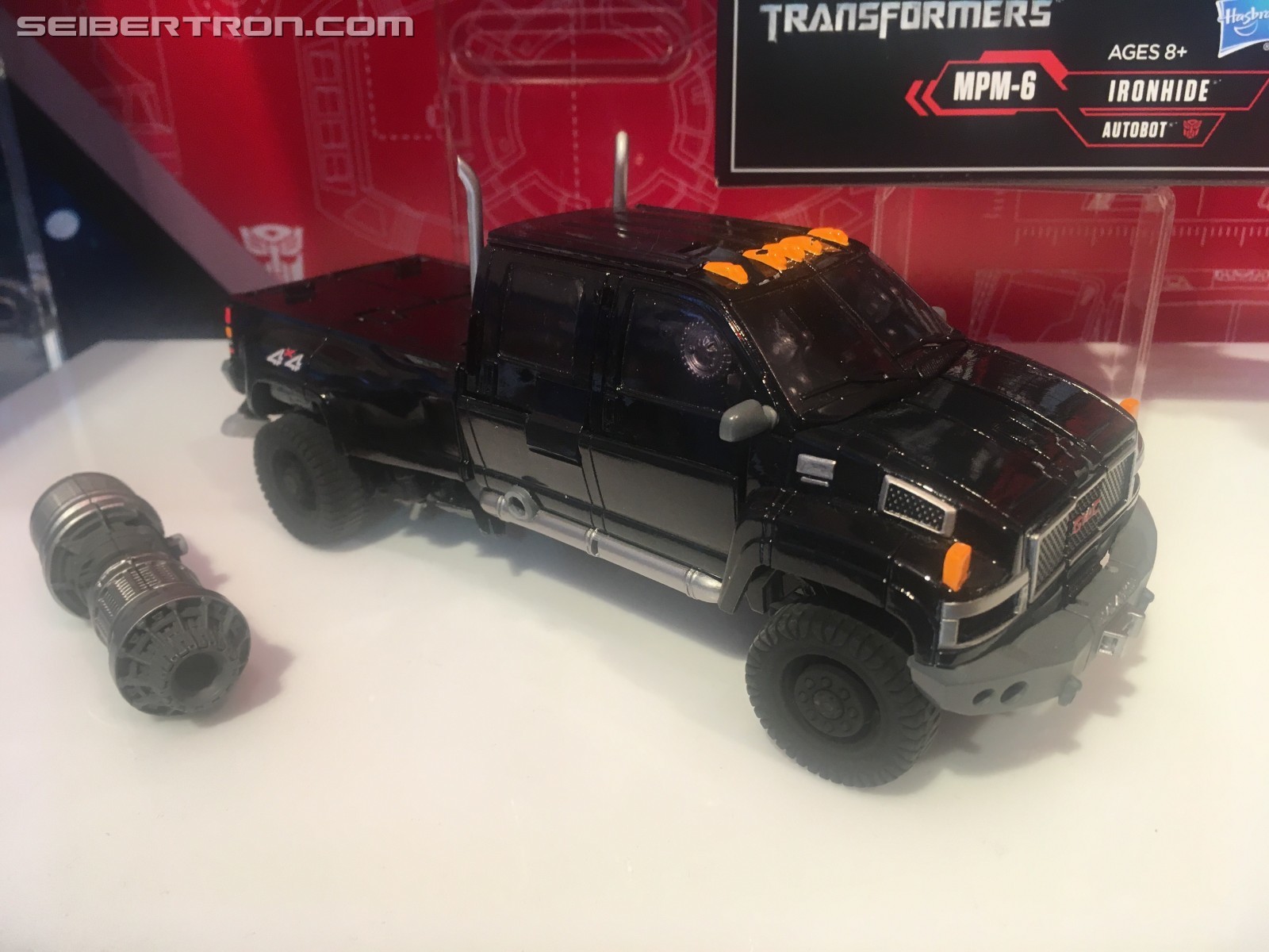 Transformers News: Re: Transformers Movie Masterpiece MPM-6 Ironhide Thread Transformers News: Re: Transformers Movie Masterpiece MPM-6 Ironhide Thread