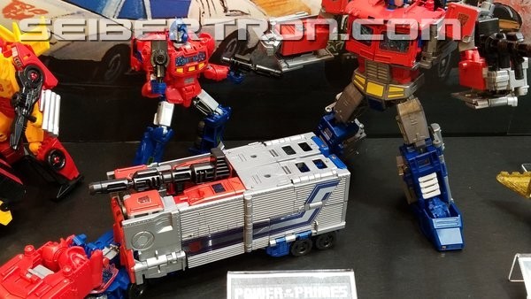 Transformers News: Wonderfest 2018 - Transformers Power of the Primes Display #wf2018w