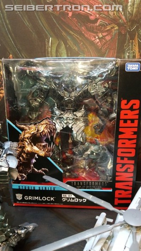 Transformers News: Wonderfest 2018 - Transformers Studio Series Leader Grimlock Diorama, Optimus Prime and More#wf2018w