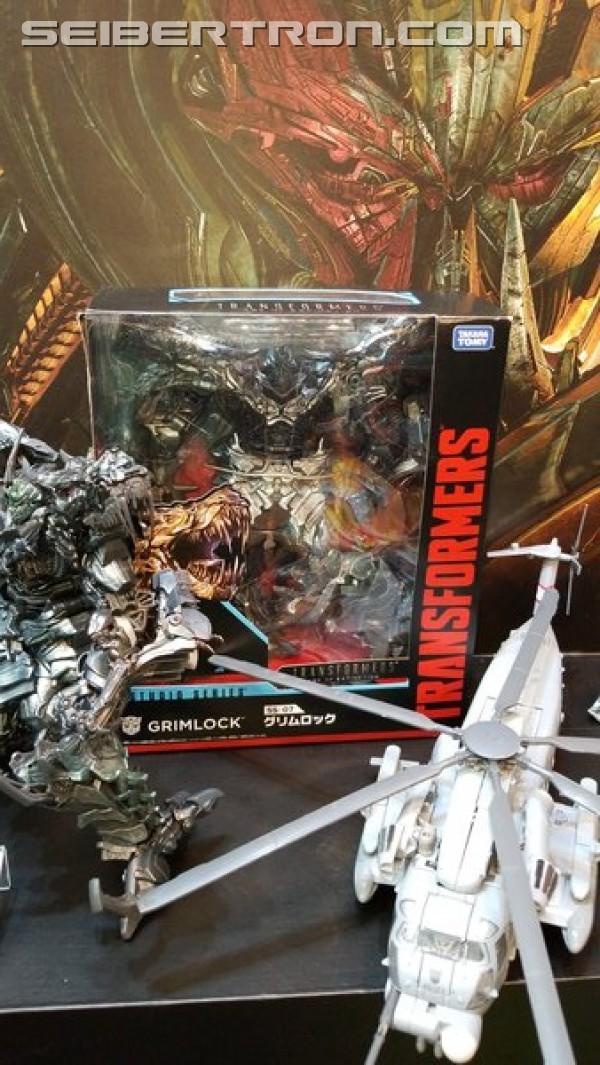 Transformers News: Wonderfest 2018 - Transformers Studio Series Leader Grimlock Diorama, Optimus Prime and More#wf2018w