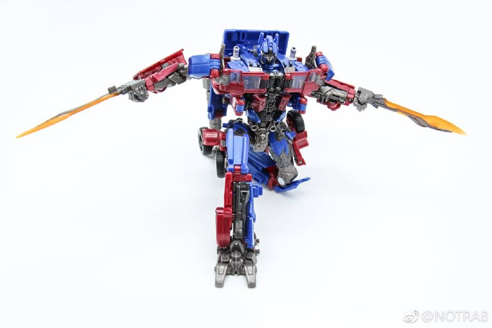 Transformers News: High Quality Product Shots of Transformers Studio Series Blackout, Starscream, Optimus and More Transformers News: High Quality Product Shots of Transformers Studio Series Blackout, Starscream, Optimus and More