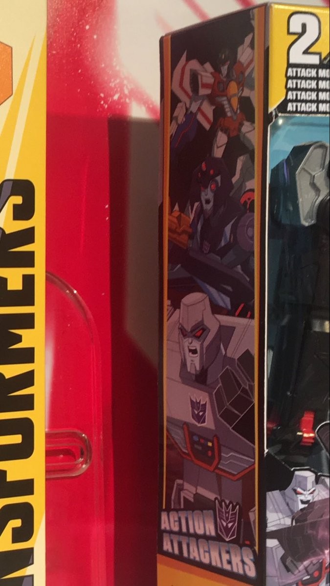 Transformers News: Sneak Peek at Transformers Cyberverse New Decepticon Shadow Striker