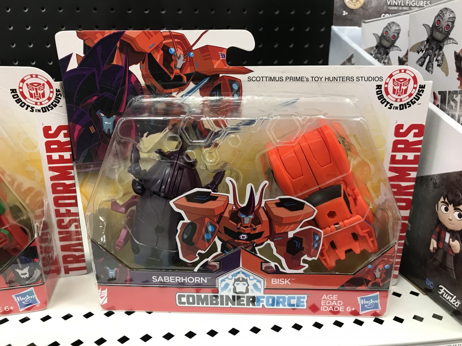 Transformers News: Transformers: Robots in Disguise Combiner Force Primelock at US Retail