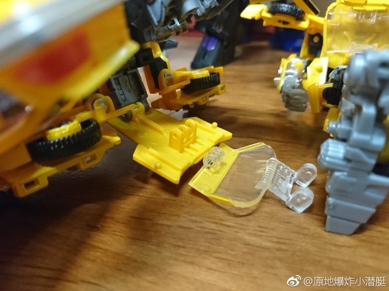 Transformers News: In-Hand Images and Comparisons of Transformers Studio Series Ratchet, Stinger, Bumblebee, Crowbar Transformers News: In-Hand Images and Comparisons of Transformers Studio Series Ratchet, Stinger, Bumblebee, Crowbar