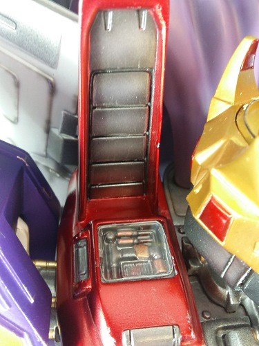 Transformers News: Pictorial Review of Imaginarium Art Coronation Starscream Statue