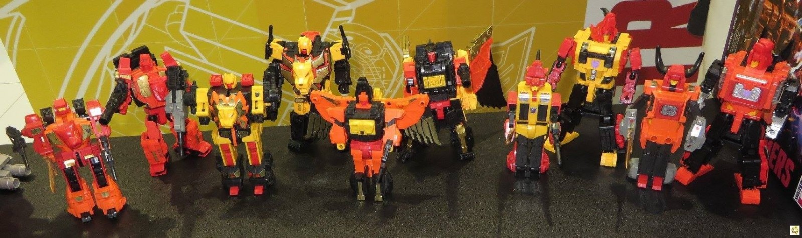 Transformers News: Transformers Power of the Primes Predaking On Display at Australian Toy Fair with G1 Self