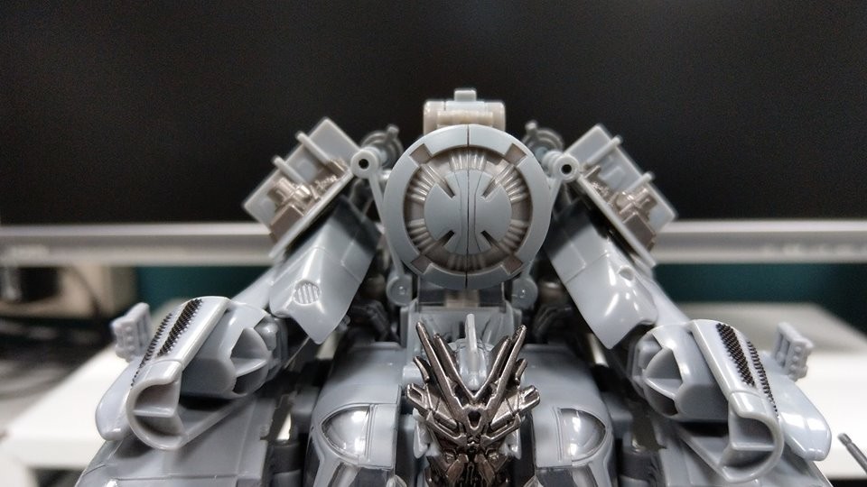 Transformers News: Over 50 In Hand Images of Transformers Studio Series Leader Blackout Transformers News: Over 50 In Hand Images of Transformers Studio Series Leader Blackout