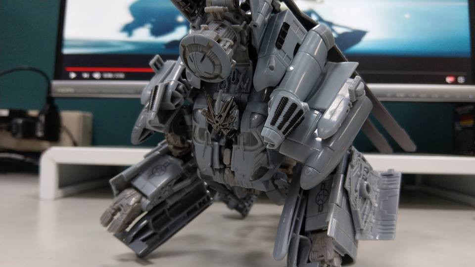 Transformers News: Over 50 In Hand Images of Transformers Studio Series Leader Blackout Transformers News: Over 50 In Hand Images of Transformers Studio Series Leader Blackout