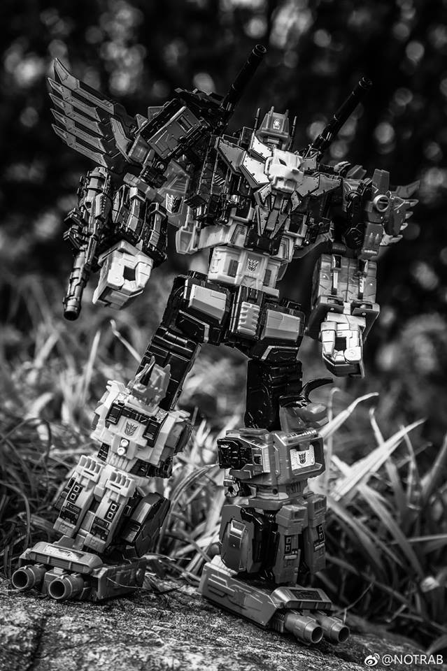 Transformers News: New Image of Transformers Power of the Primes Titan Class Predaking