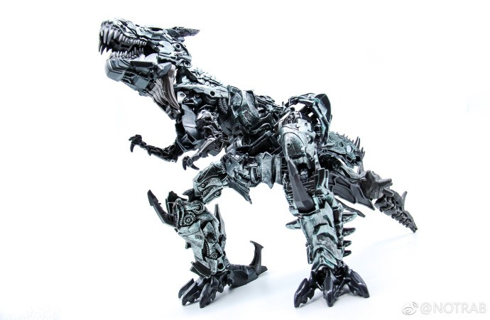 Transformers News: New In Hand Images and Transformation Video of Leader Class Grimlock from Transformers Studio Series Transformers News: New In Hand Images and Transformation Video of Leader Class Grimlock from Transformers Studio Series