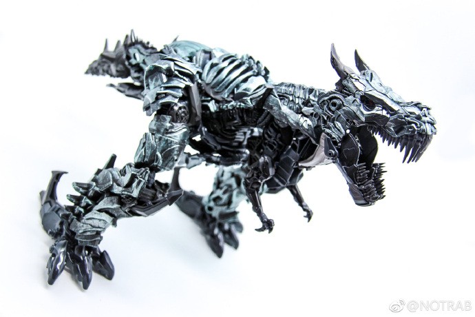 Transformers News: New In Hand Images and Transformation Video of Leader Class Grimlock from Transformers Studio Series Transformers News: New In Hand Images and Transformation Video of Leader Class Grimlock from Transformers Studio Series