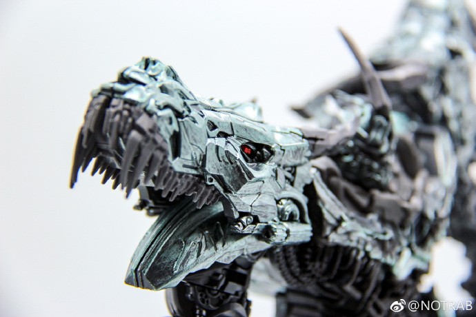 Transformers News: New In Hand Images and Transformation Video of Leader Class Grimlock from Transformers Studio Series Transformers News: New In Hand Images and Transformation Video of Leader Class Grimlock from Transformers Studio Series