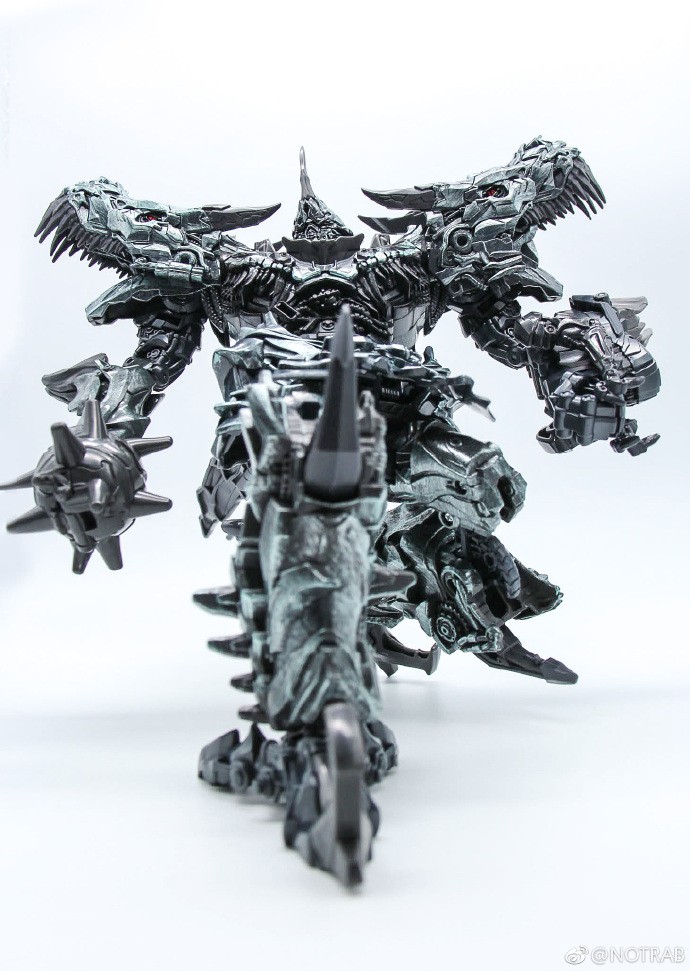 Transformers News: New In Hand Images and Transformation Video of Leader Class Grimlock from Transformers Studio Series Transformers News: New In Hand Images and Transformation Video of Leader Class Grimlock from Transformers Studio Series