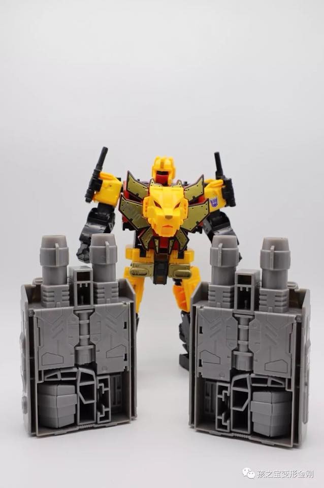 Transformers News: High Quality Images of Power of the Primes Predaking and Predacons