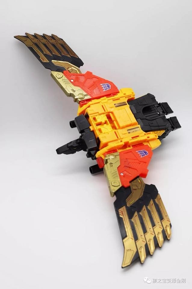 Transformers News: High Quality Images of Power of the Primes Predaking and Predacons