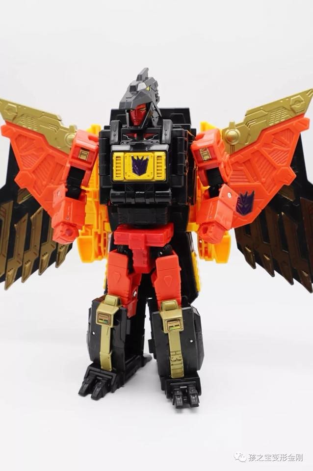 Transformers News: High Quality Images of Power of the Primes Predaking and Predacons