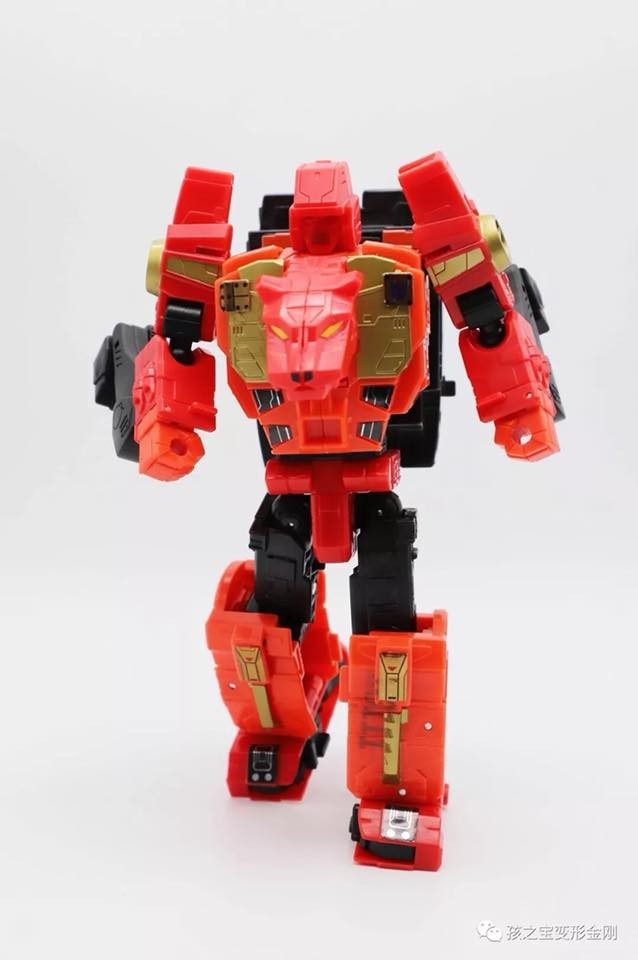 Transformers News: High Quality Images of Power of the Primes Predaking and Predacons