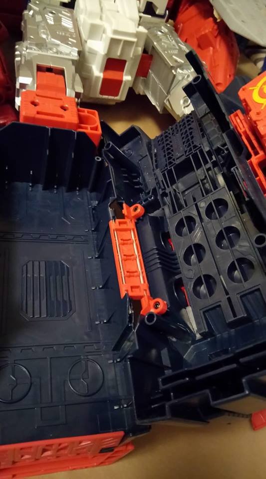 Transformers News: In-Hand Images of Takara Tomy Transformers Legends LG-EX Greatshot and Grand Maximus