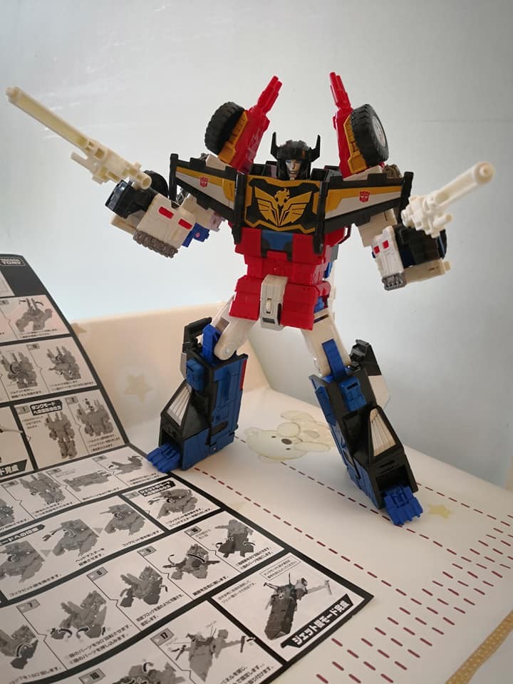 Transformers News: In-Hand Images of Takara Tomy Transformers Legends LG-EX Greatshot and Grand Maximus